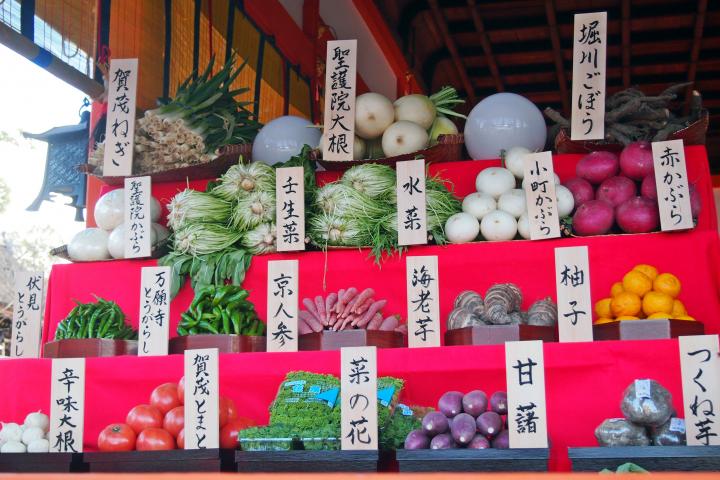 稲荷の神が鎮座した日にご利益をいただく 伏見稲荷大社の 初午大祭 へ ことりっぷ