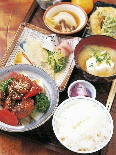 おうちごはん ここら屋 御幸町本店 ことりっぷ厳選 おでかけ 観光情報