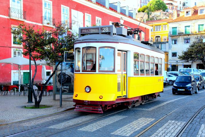 レトロなトラムに乗ってリスボンの街をひとまわり ことりっぷ