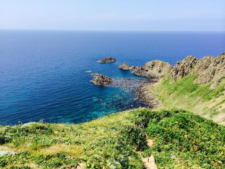 日本最北端の島 礼文島の海のブルーに感動 前篇 ことりっぷ