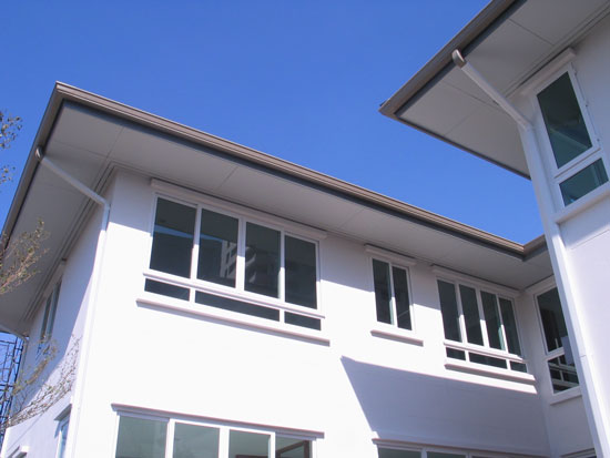 รางน้ำฝนอะลูมิเนียม รางน้ำฝนไร้รอยต่อจาก USA  seamless aluminum gutters