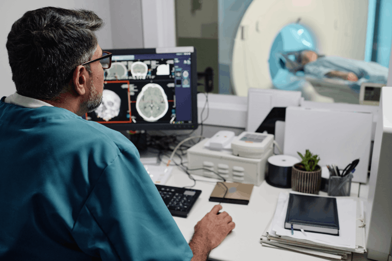 What Does A Radiographer Do?