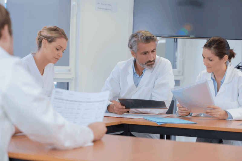 What Does A Laboratory Director Do?