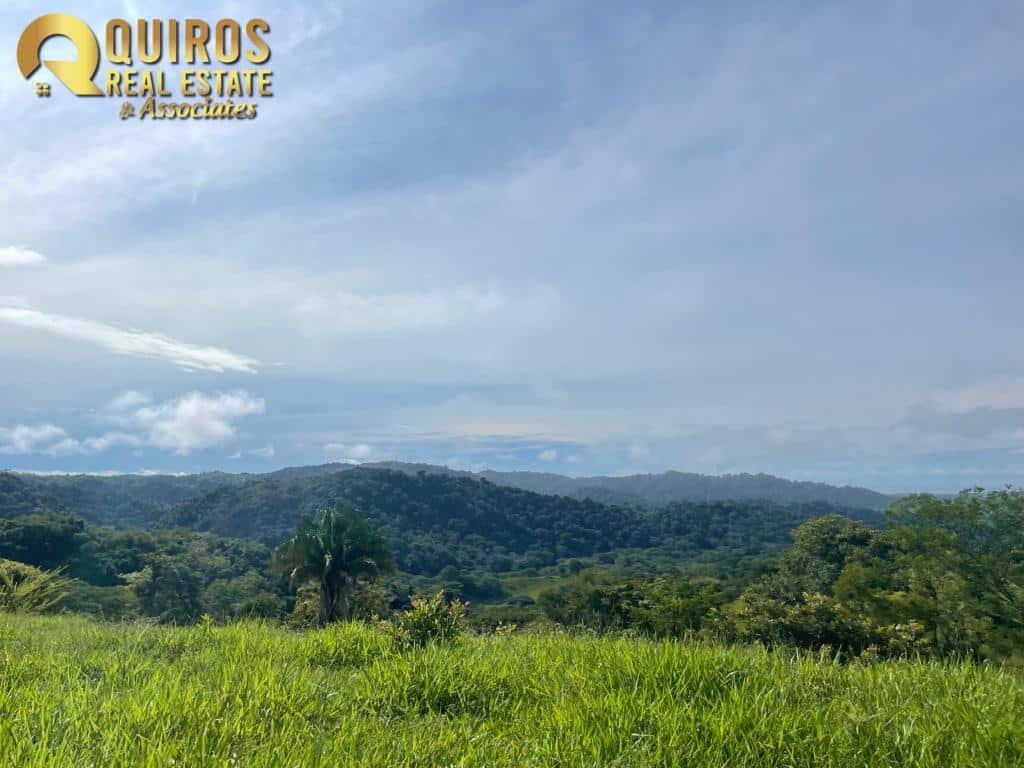 Foto 8 de Finca de 36 Hectáreas con Vista de 360° al Mar y Cascada Privada - Jacó