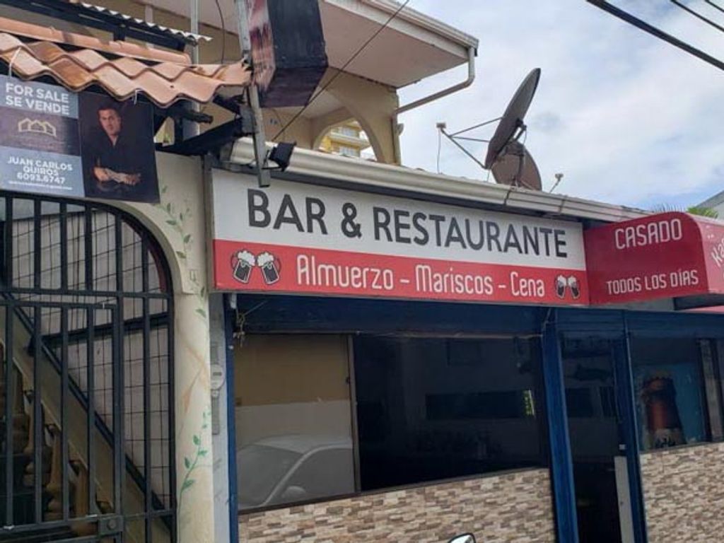 Foto 6 de Complejo Comercial de Uso Mixto en Playa Jacó - 50 m del Mar e Ingresos Activos