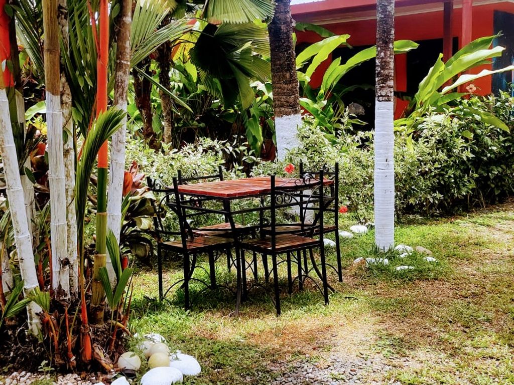 Foto de Centro de Retiros y Complejo Vacacional Boutique de 8 Habitaciones en Jacó
