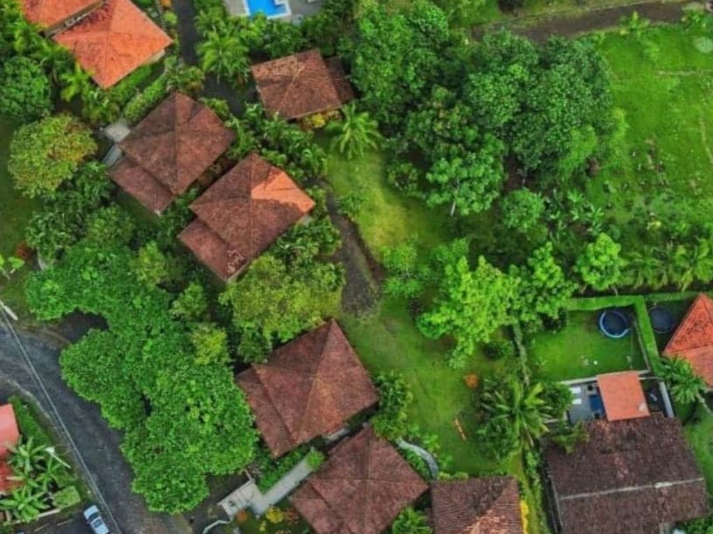 Foto 16 de Complejo de 8 Villas y Piscina en Playa Hermosa - Inversión Llave en Mano