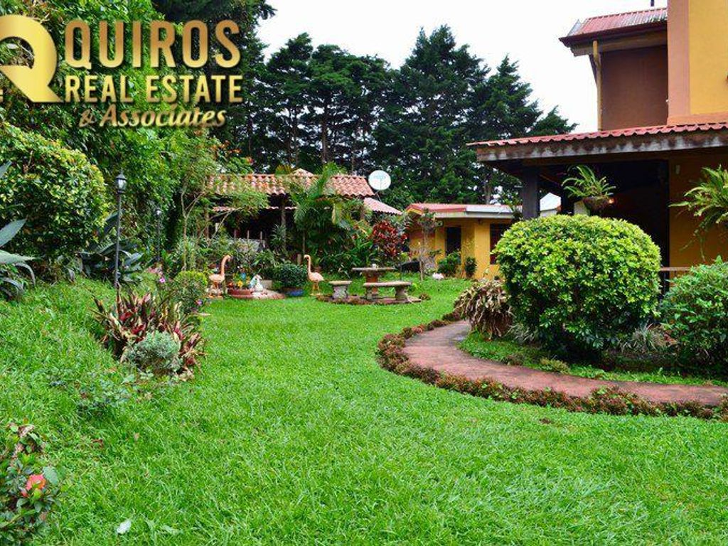 Foto 12 de Residencia de Lujo con Casa de Huéspedes en Santo Domingo, Heredia