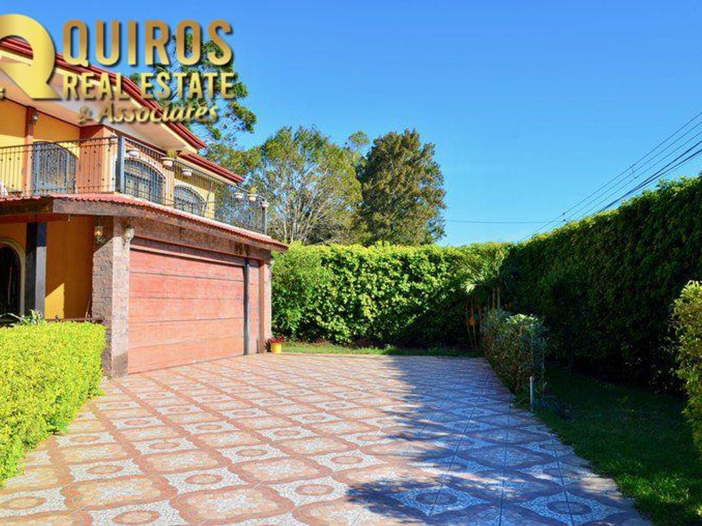 Foto 7 de Residencia de Lujo con Casa de Huéspedes en Santo Domingo, Heredia