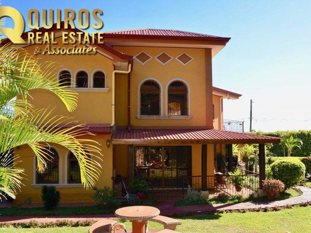 Foto 9 de Residencia de Lujo con Casa de Huéspedes en Santo Domingo, Heredia