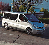 Imagen de la pregunta: Una furgoneta de uso privado dedicada al transporte de personas, con capacidad p