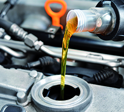 Imagen de la pregunta: ¿Por qué es aconsejable cambiar periódicamente el aceite lubricante?
