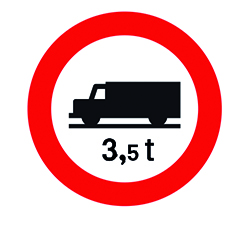 Imagen de la pregunta: ¿A qué vehículos de transporte de mercancías prohíbe pasar esta señal?
