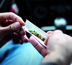 Imagen de la pregunta: El consumo de drogas de abuso o ilegales, ¿afecta a la seguridad vial?