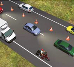 Imagen de la pregunta: En esta vía se ha habilitado un carril adicional circunstancial, ¿a qué velocida