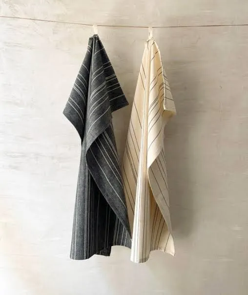 Toallas Rayas Minimalistas