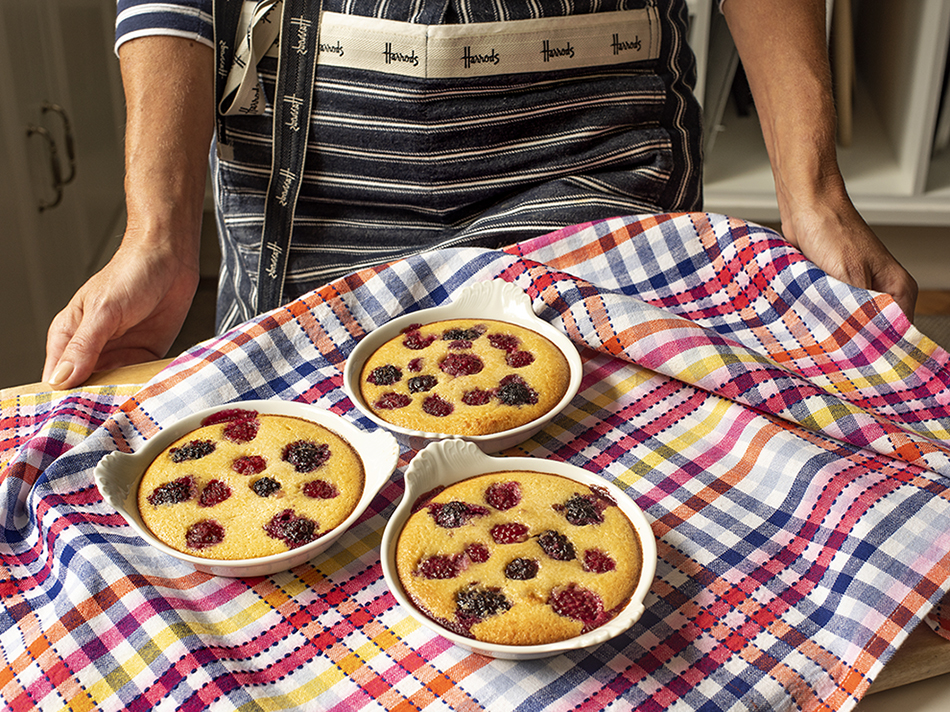 Clafoutis Saudável de Amora e Framboesa