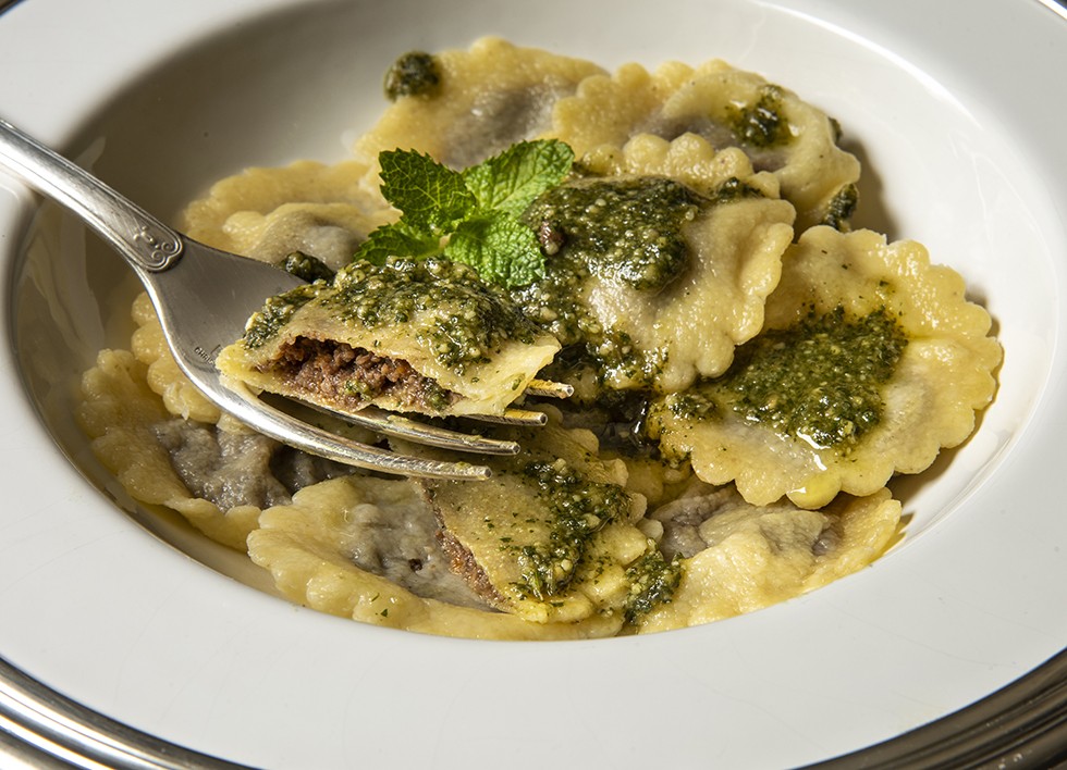 Ravioli de Cordeiro ao Pesto de Hortelã