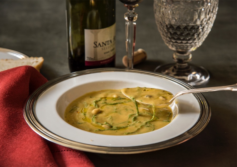 Sopa de Feijão-Fradinho e Couve-Galega