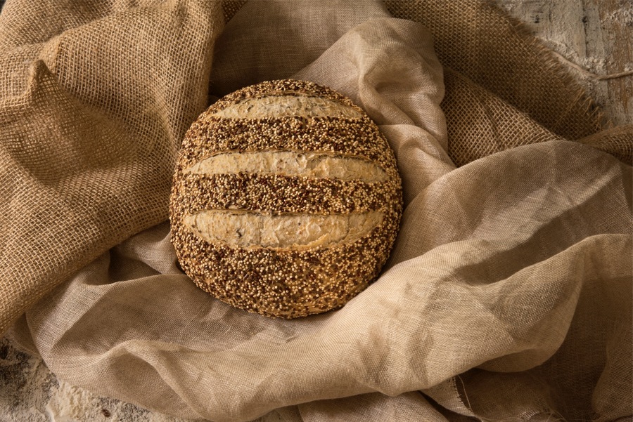 Pão de Quinua e Linhaça com Levain