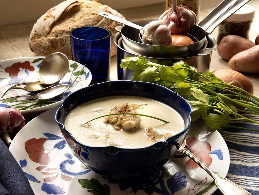 Sopa Thai de Alcachofra e Lagostim