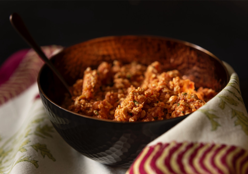 Frango Moído com Gengibre e Tomate