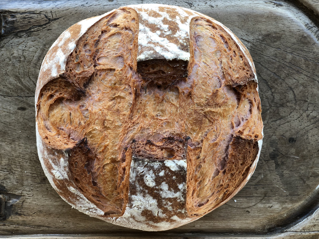 Pão de Batata-Doce Roxa com Levain