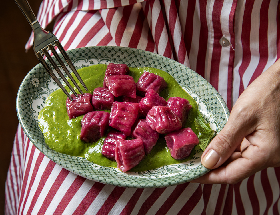 Nhoque de Beterraba com Pesto de Espinafre