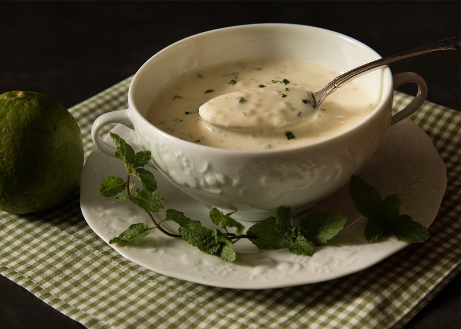 Sopa Cremosa de Limão com Ervas