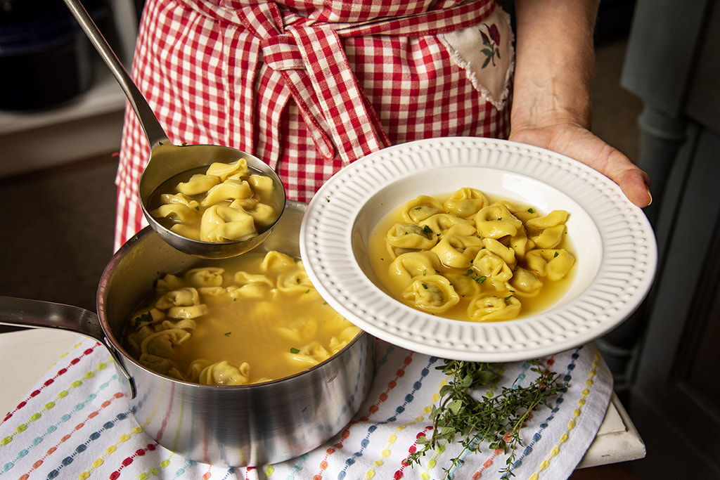 Cappelletti in Brodo