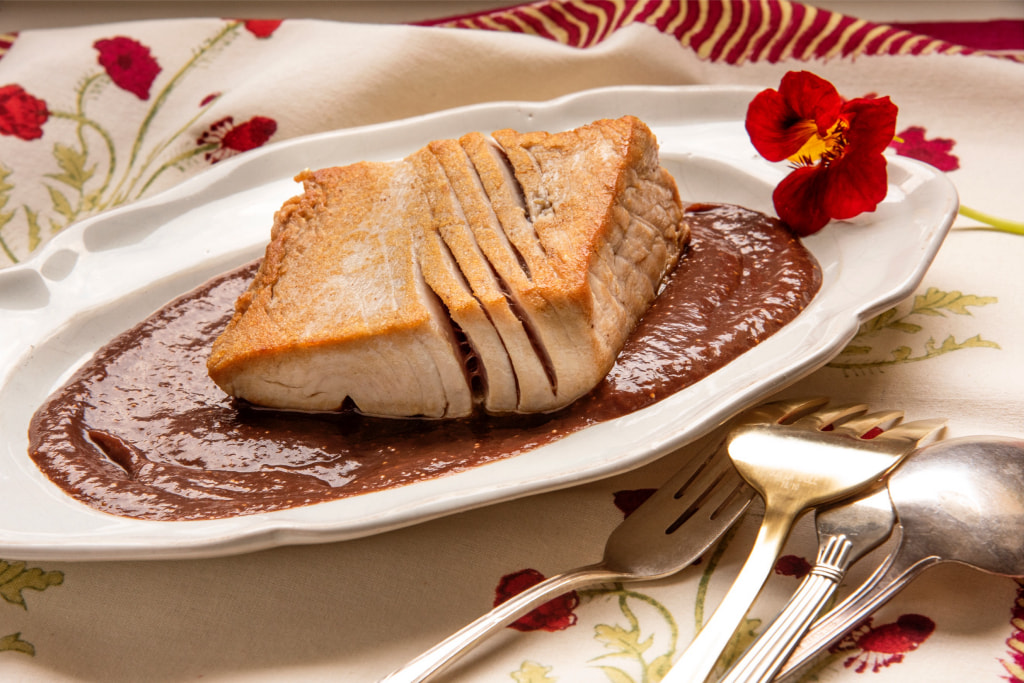 Steak de Atum com Molho de Figos