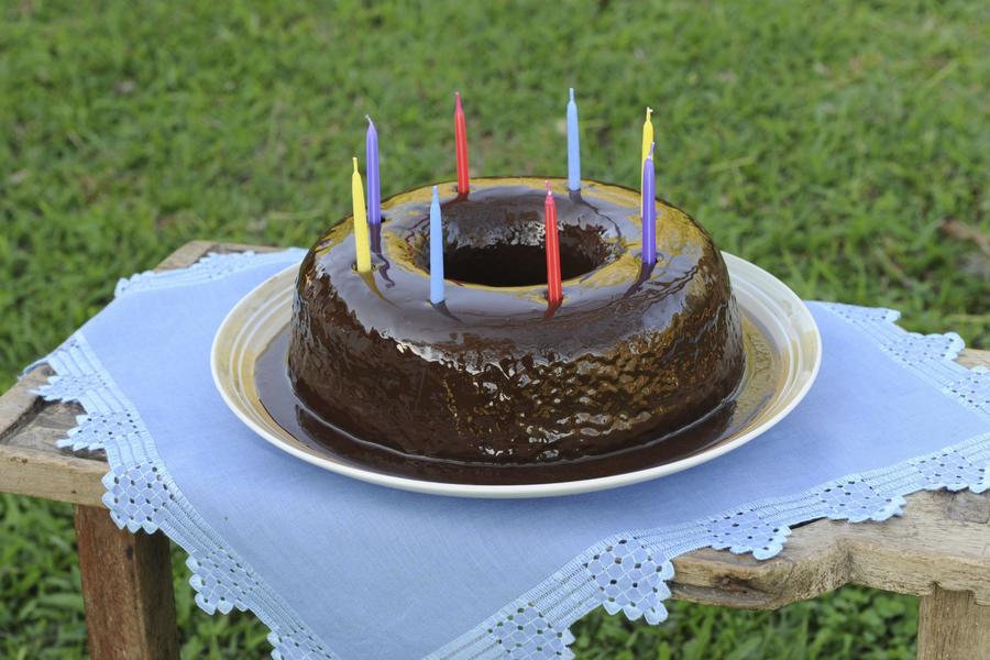 Bolo de Chocolate para Aniversários 