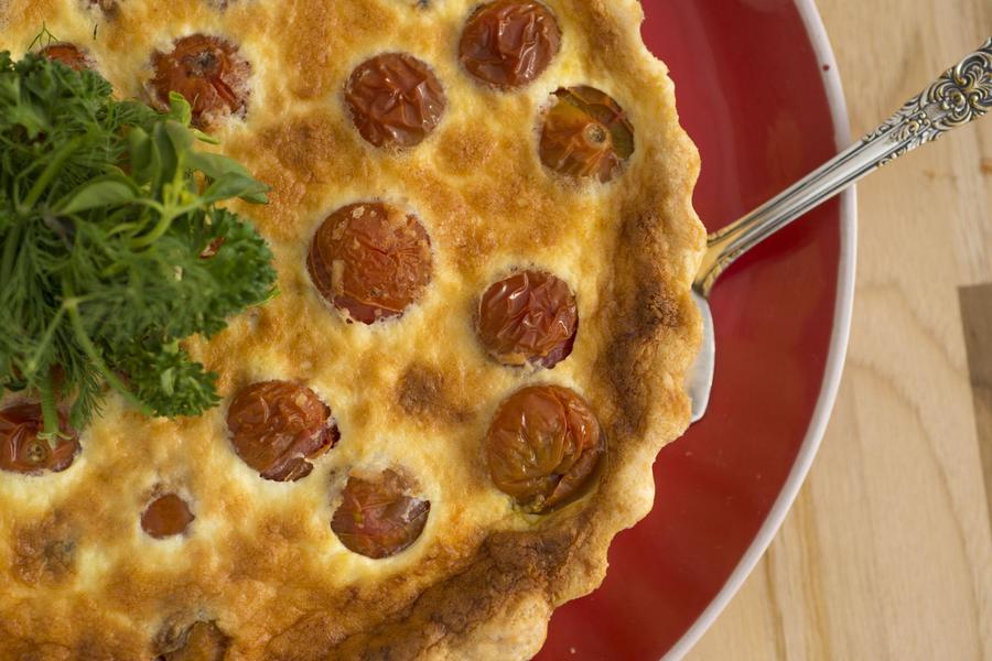 Quiche de Parmesão e Tomate-Cereja