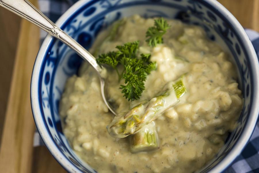 Risotto Agli Asparagi con Fonduta di Gorgonzola