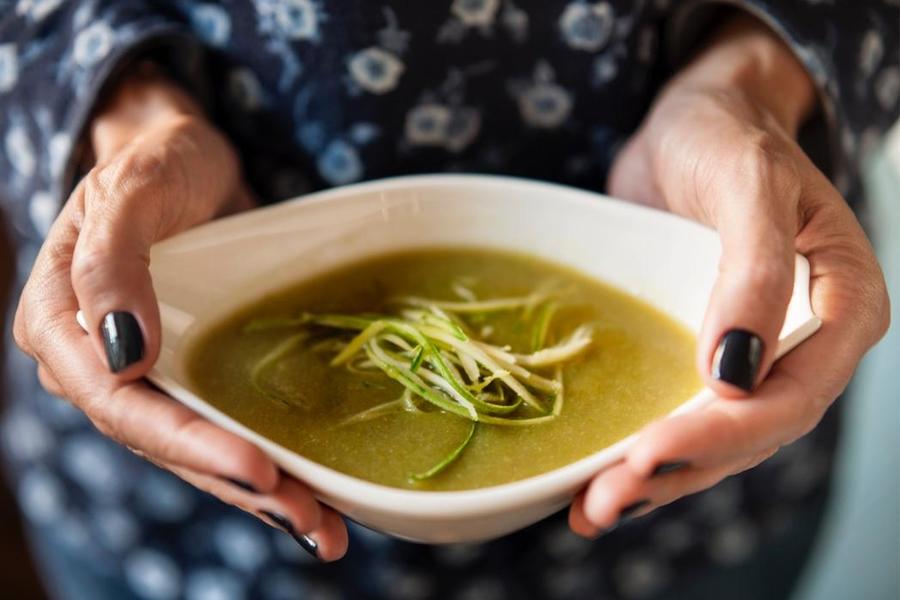 Sopa de Alho-Poró ao Curry