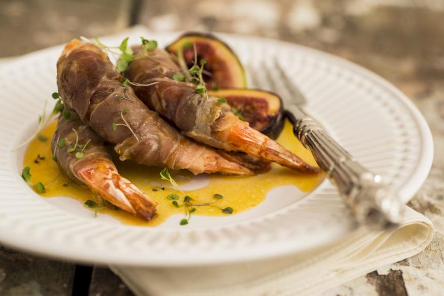 Camarões com Parma e Figos com Molho de Laranja