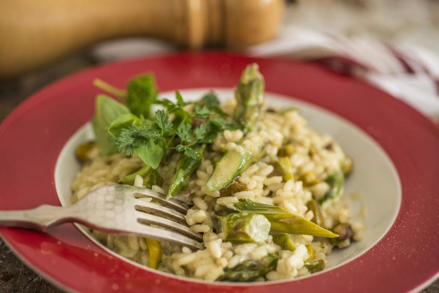 Risotto Agli Asparagi con Fonduta di Gorgonzola