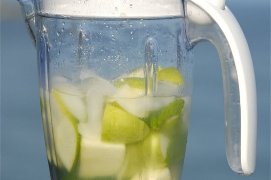 Suco de Maçã Verde com Hortelã