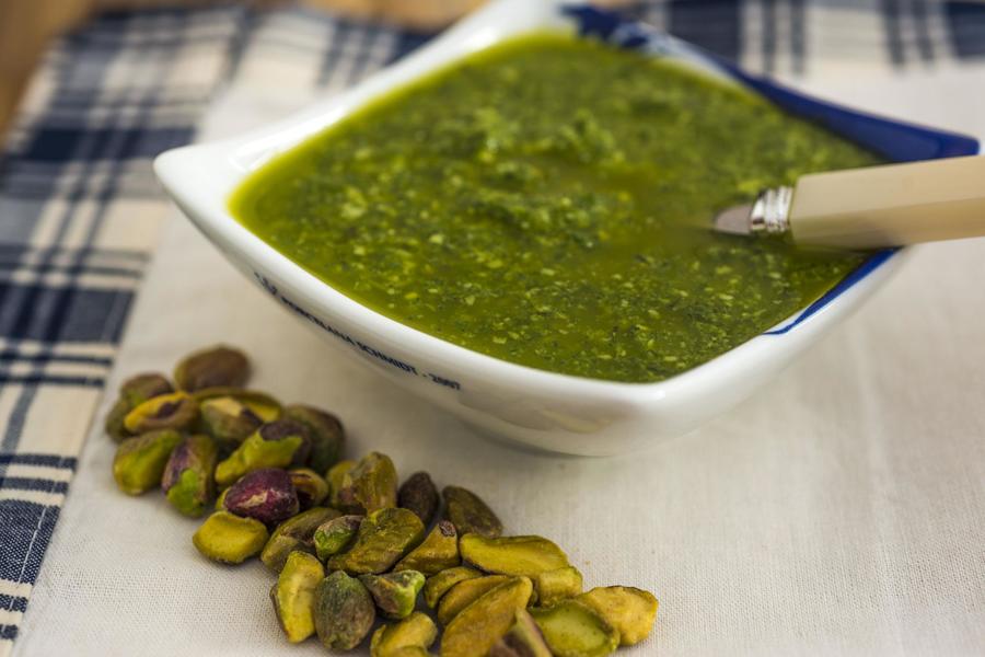 Pesto de Espinafre ao Parmesão, Pecorino e Pistache