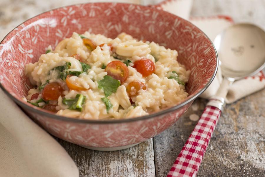 Risoto de Lula com Rúcula e Tomate-Cereja