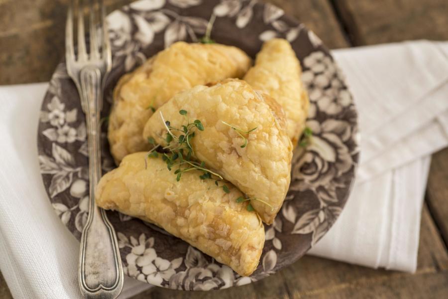 Pastéis Salgados de Massa Folhada Pastéis Salgados de Massa Folhada