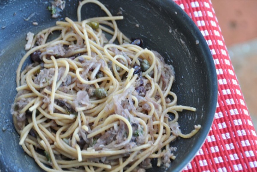 Molho de Cebola Caramelizada, Anchova e Atum