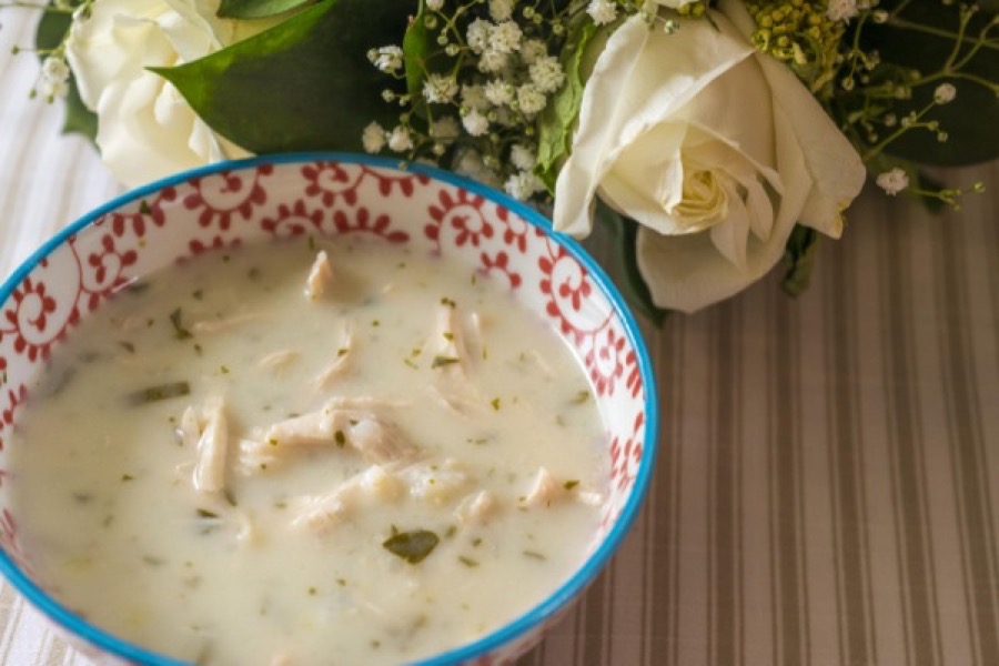 Sopa Grega de Ovo e Limão-Siciliano com Frango e Arroz Integral