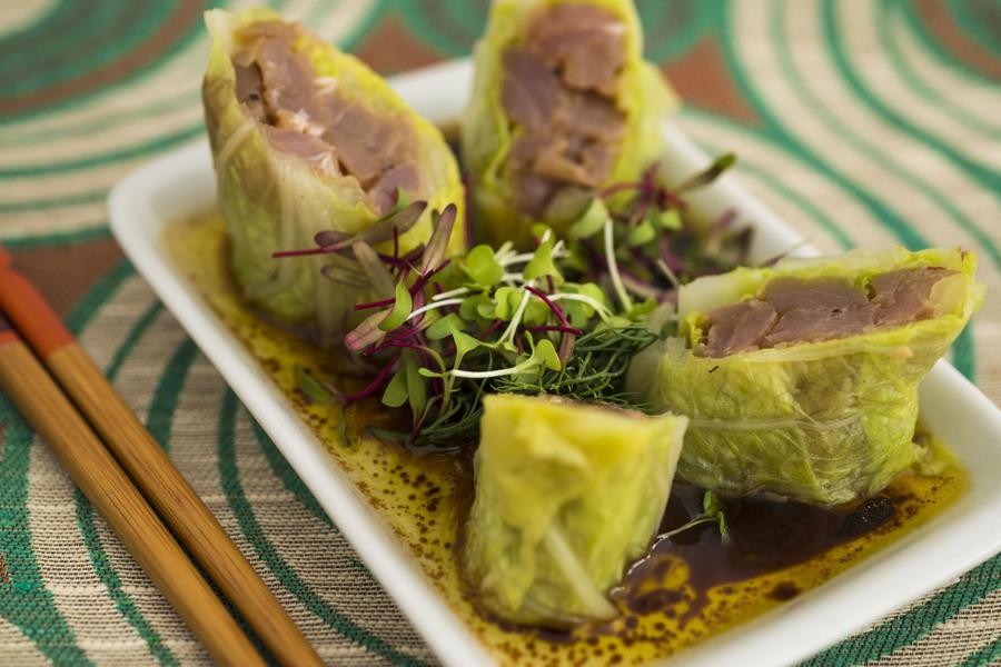 Charutinho de Acelga ao Tartare de Atum