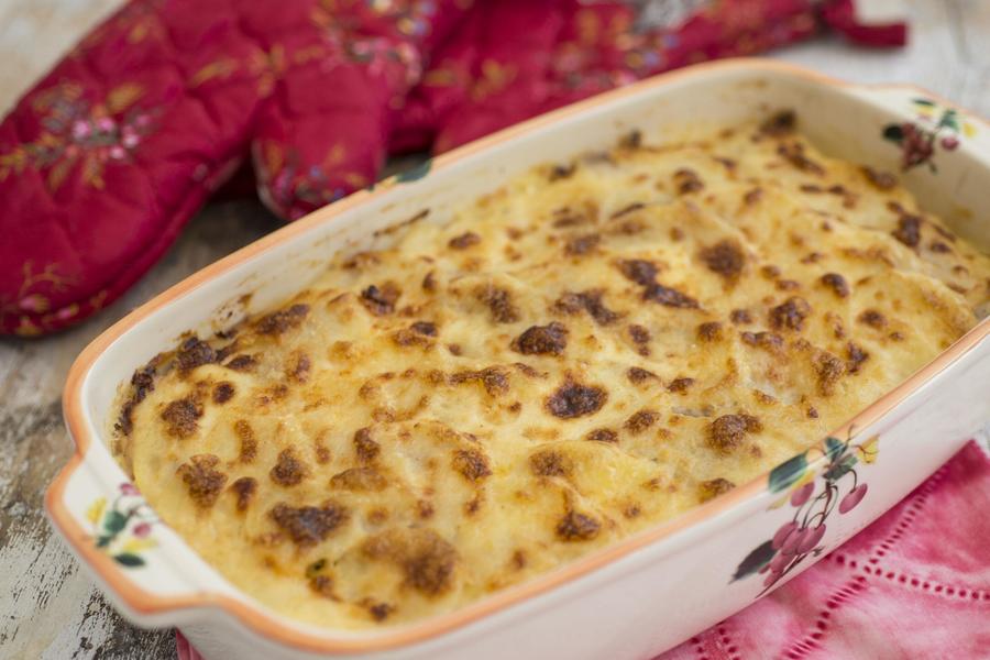 Bacalhau à Mil Diabos (Presunto Cru, Batata, Creme, Queijo)