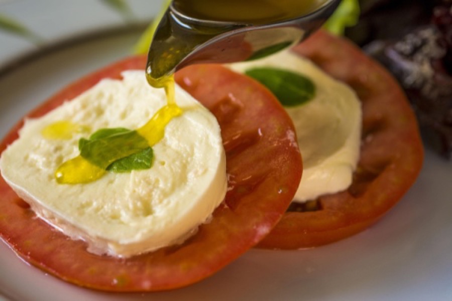 Salada Caprese do Parigi