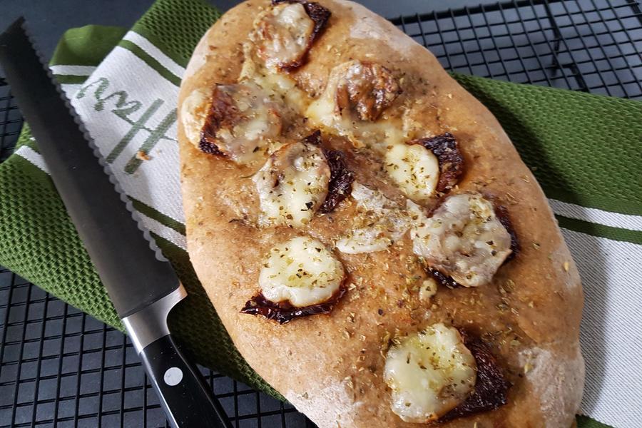 Fougasse de Tomate Seco e Mussarela de Búfala