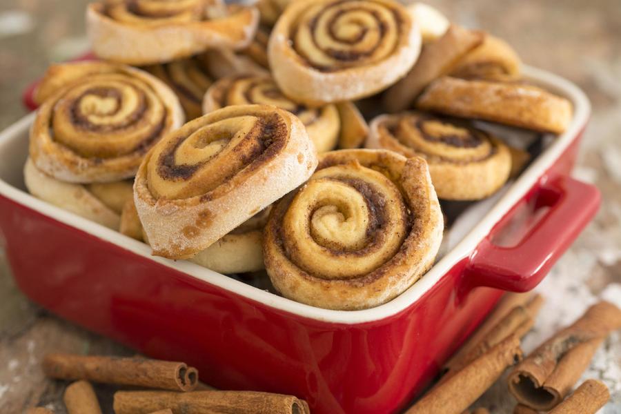  Cinnamon Rolls