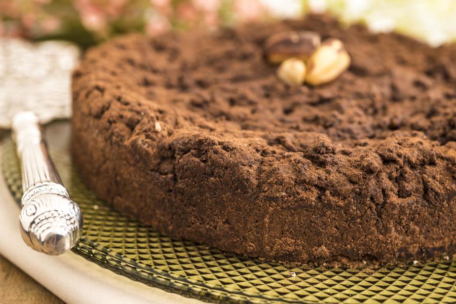 Torta de Chocolate com Castanha-do-Pará