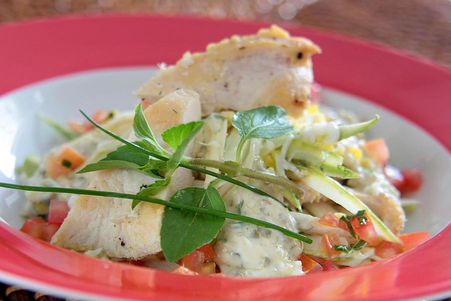 Salada de Abobrinha, Palmito Fresco e Frango ao Molho Remoulade